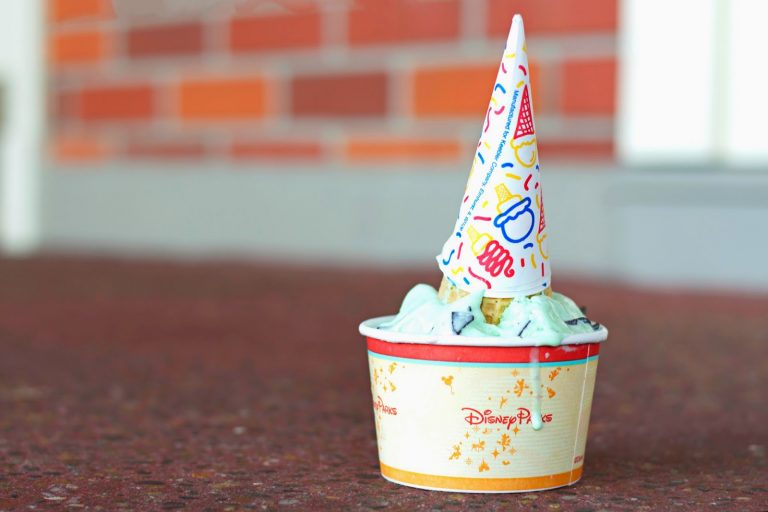 PETER PAN DROPS THE [PIXIE DUST] BOMB: ICE CREAM & MICKEY’S NOT SO SCARY HALLOWE’EN PARTY