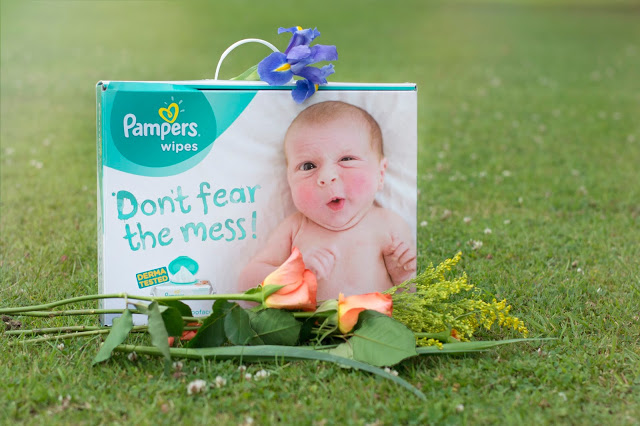 Pampers Poo Face sensitive wipes