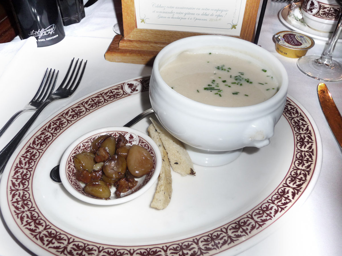 Image shows a starter or appetiser from walt's restaurant in disneyland paris