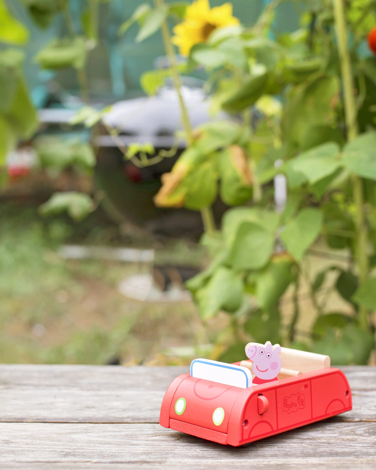 Peppa Pig Wooden Family Car
