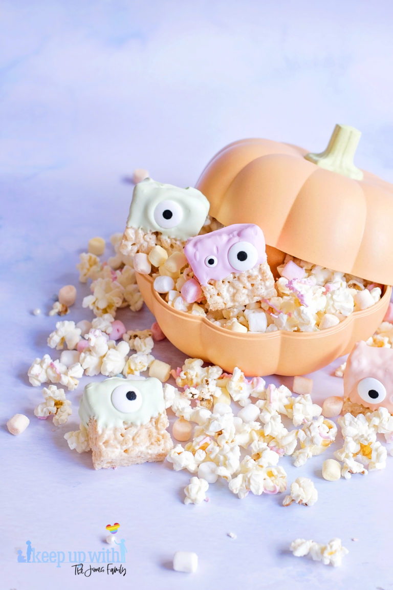 Sweet Little Alien Krispie Treats